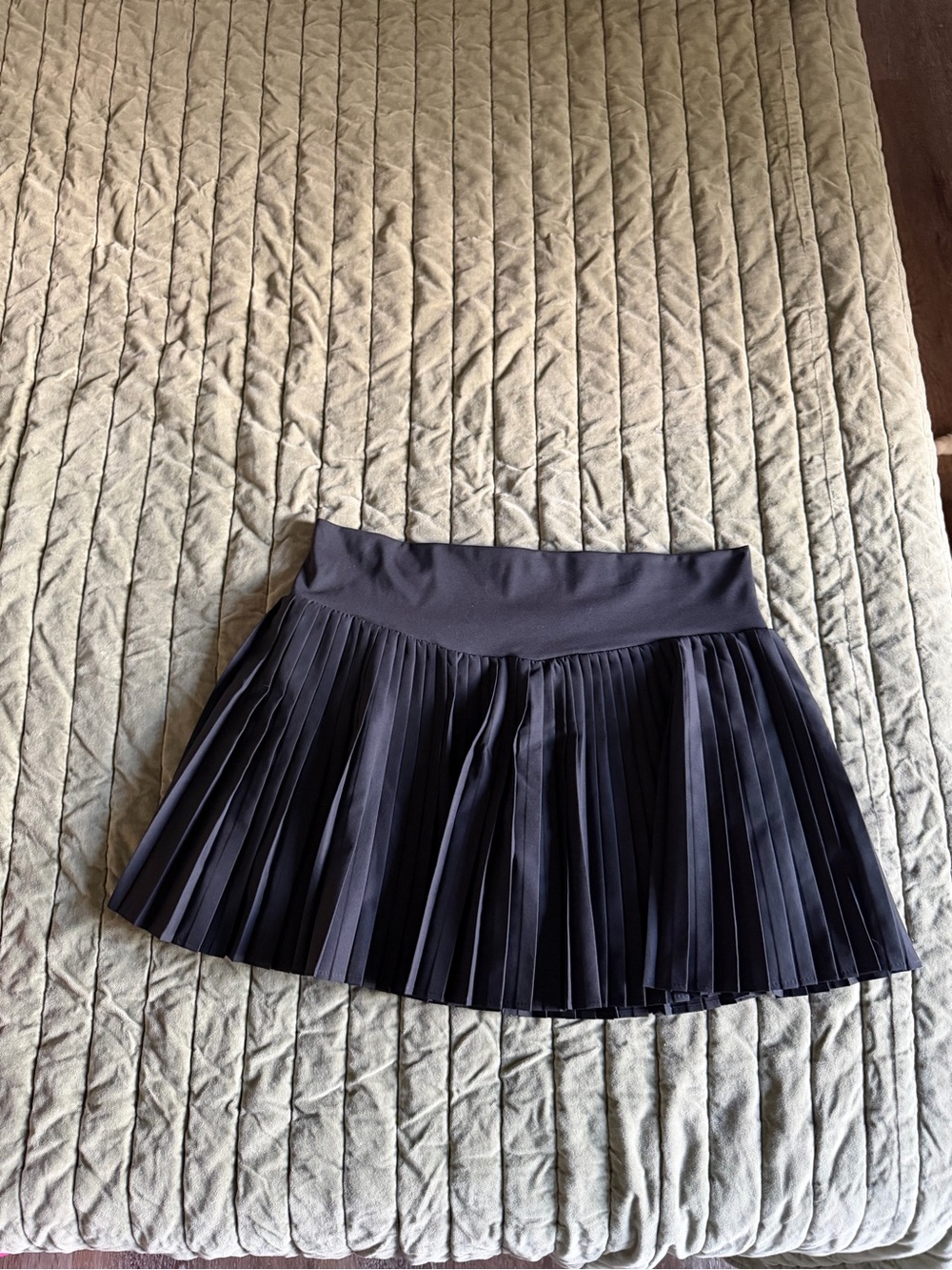 Women's Black Pleated Active Skort - Classic Pleat Design
